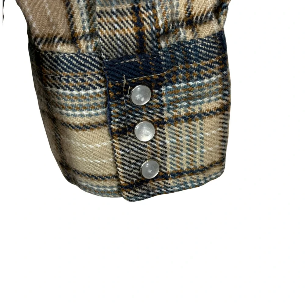 Tan Blue Shacket Pearl Snap Shirt Timber Run Flannel Plaid Boys Medium Vintage